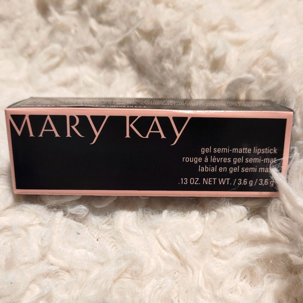 Mary Kay Gel Semi-Matte Lipstick (Crushed Berry)